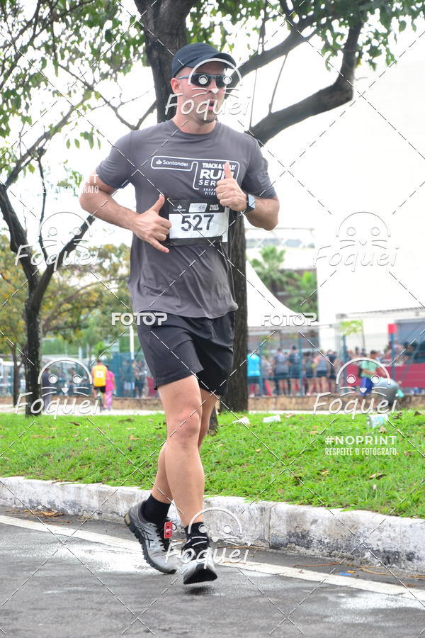 Buy your photos of the eventSantander Track&Field  Run Series - Shopping Vitria on Fotop