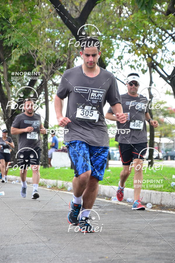 Buy your photos of the eventSantander Track&Field  Run Series - Shopping Vitria on Fotop