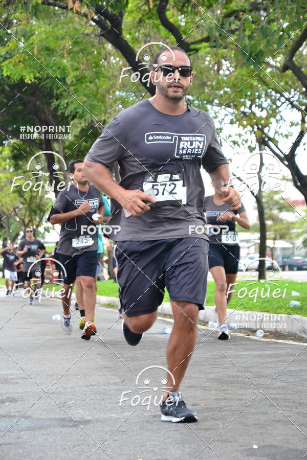 Buy your photos of the eventSantander Track&Field  Run Series - Shopping Vitria on Fotop