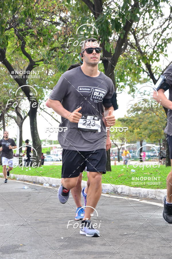 Buy your photos of the eventSantander Track&Field  Run Series - Shopping Vitria on Fotop