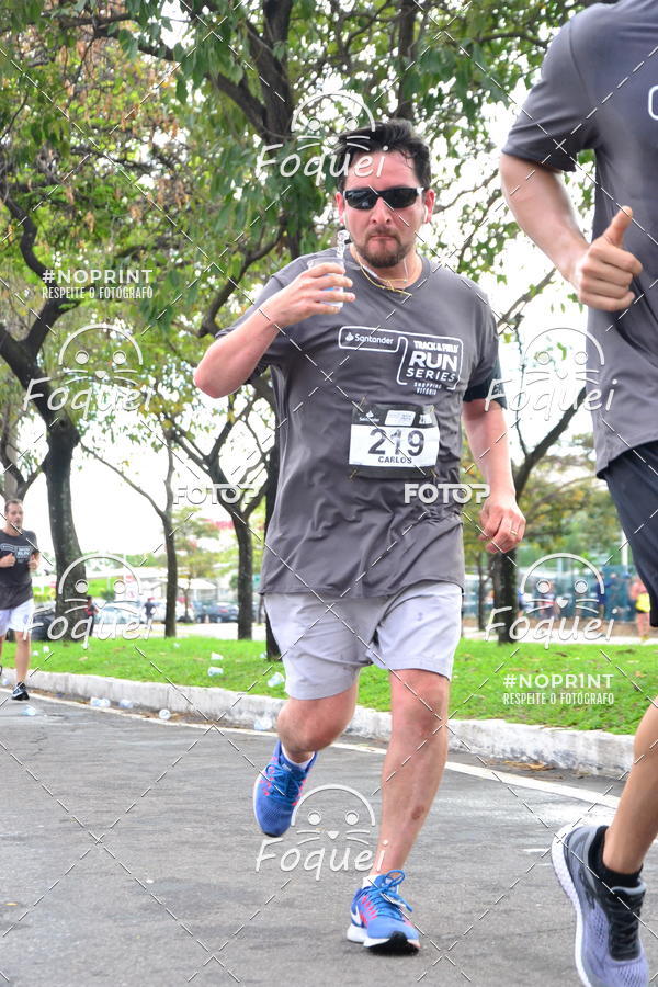 Buy your photos of the eventSantander Track&Field  Run Series - Shopping Vitria on Fotop