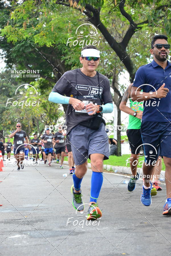 Buy your photos of the eventSantander Track&Field  Run Series - Shopping Vitria on Fotop