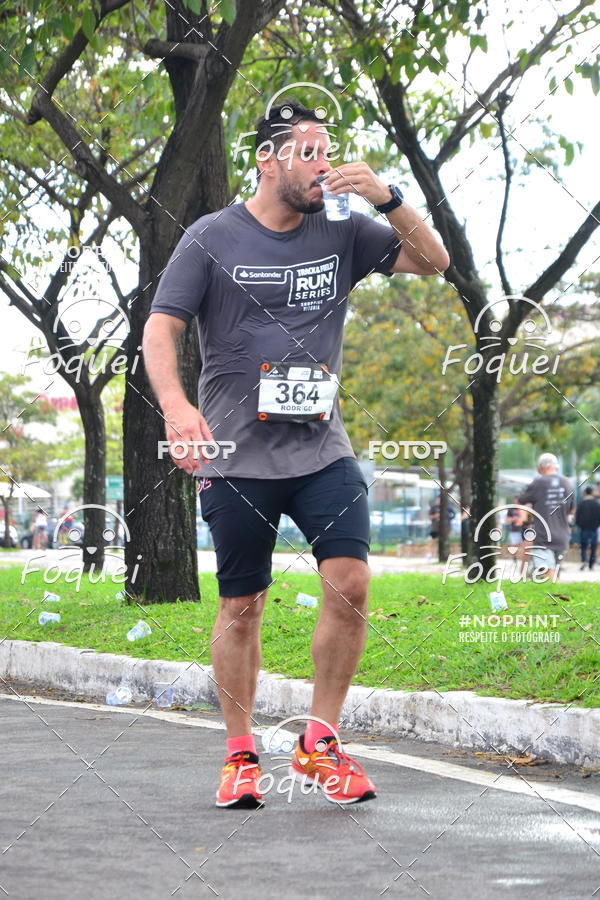 Buy your photos of the eventSantander Track&Field  Run Series - Shopping Vitria on Fotop