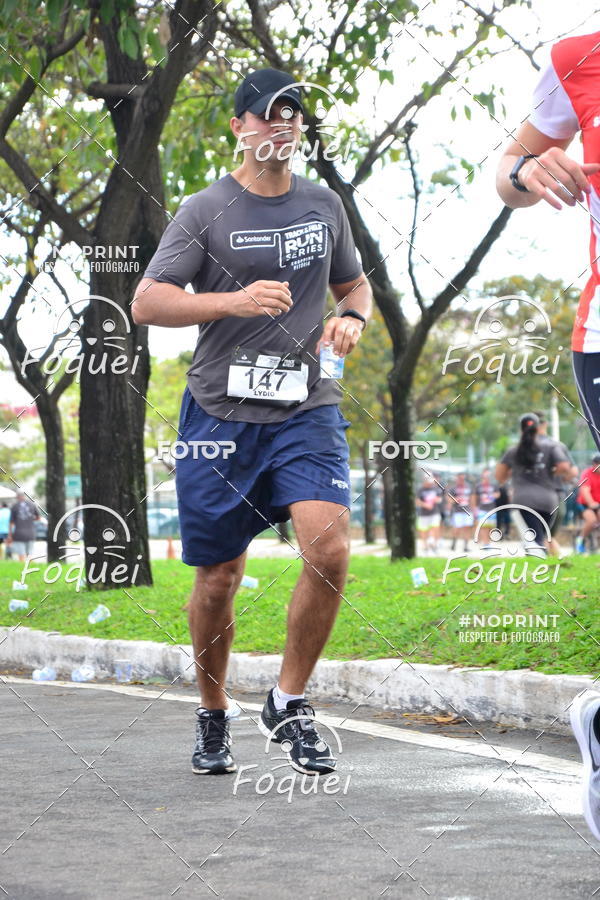 Buy your photos of the eventSantander Track&Field  Run Series - Shopping Vitria on Fotop