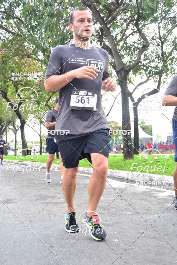 Buy your photos of the eventSantander Track&Field  Run Series - Shopping Vitria on Fotop