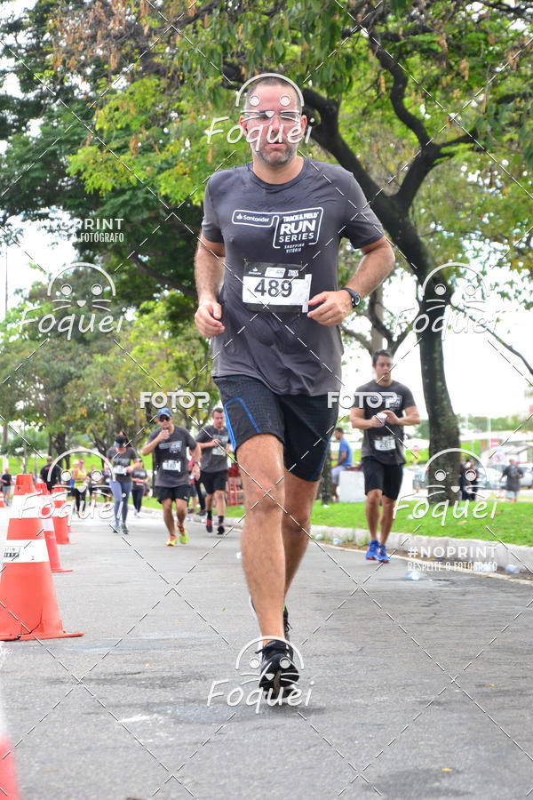 Buy your photos of the eventSantander Track&Field  Run Series - Shopping Vitria on Fotop