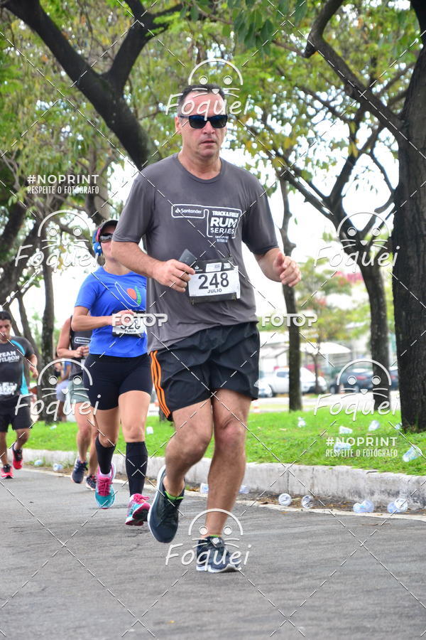 Buy your photos of the eventSantander Track&Field  Run Series - Shopping Vitria on Fotop