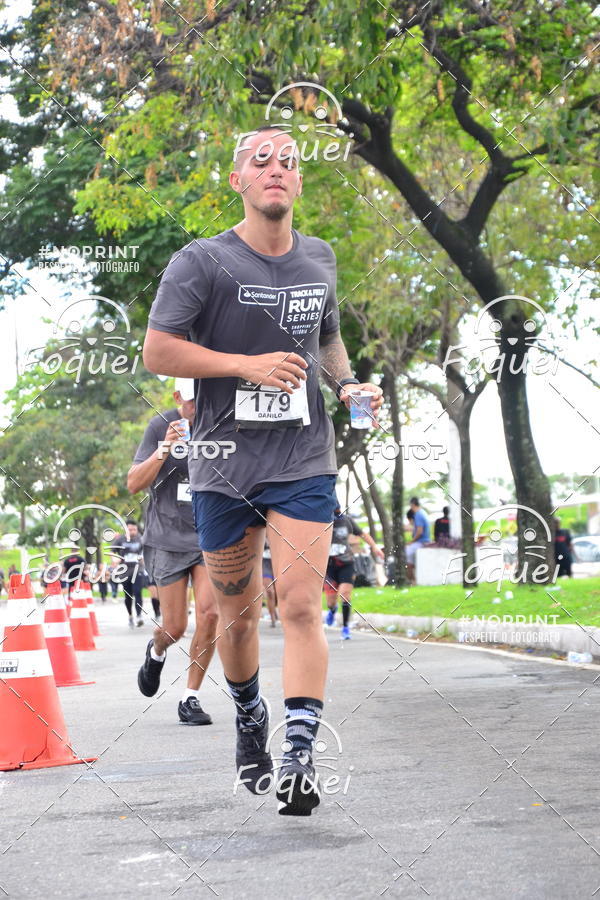 Buy your photos of the eventSantander Track&Field  Run Series - Shopping Vitria on Fotop