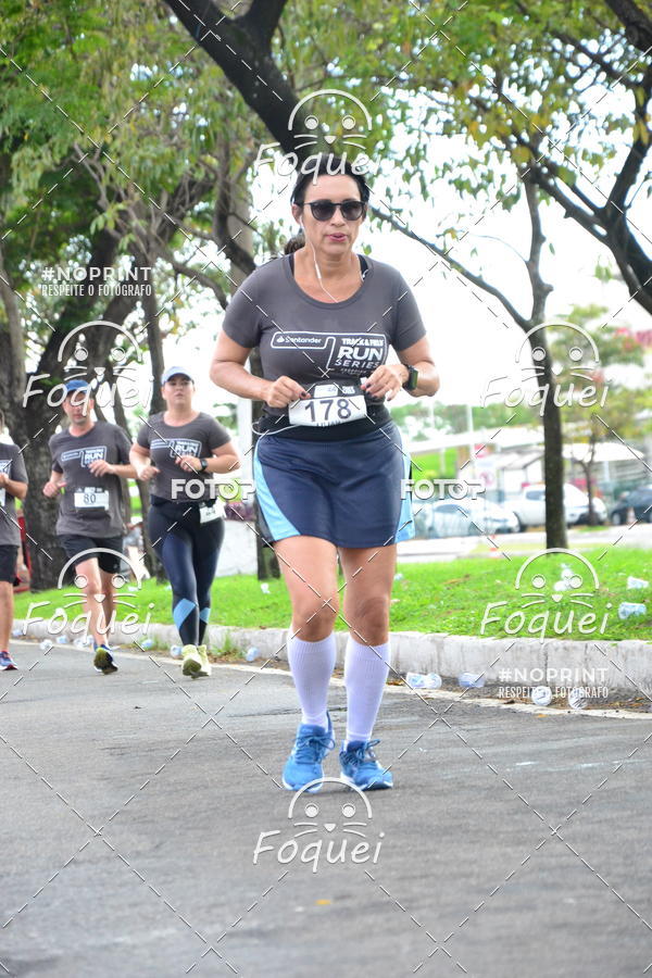 Buy your photos of the eventSantander Track&Field  Run Series - Shopping Vitria on Fotop