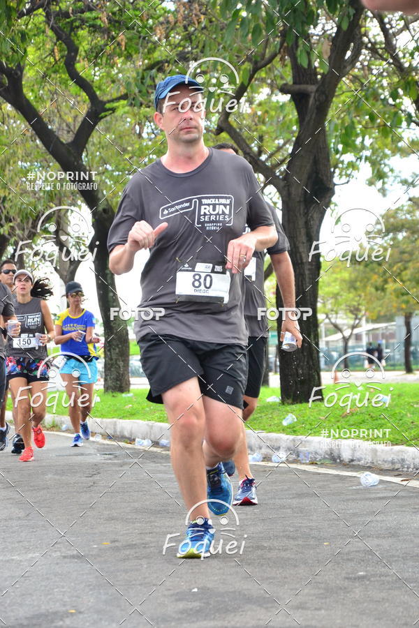 Buy your photos of the eventSantander Track&Field  Run Series - Shopping Vitria on Fotop