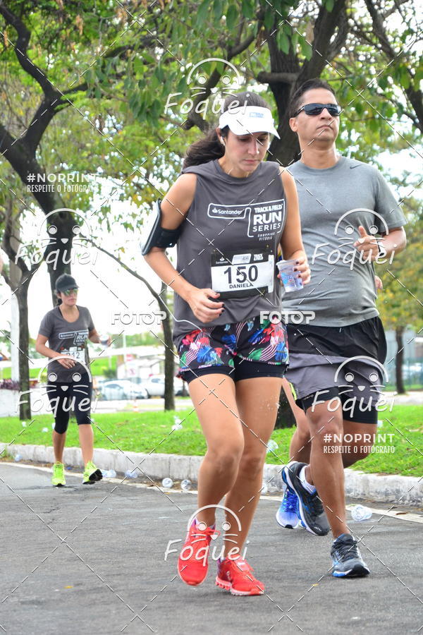 Buy your photos of the eventSantander Track&Field  Run Series - Shopping Vitria on Fotop