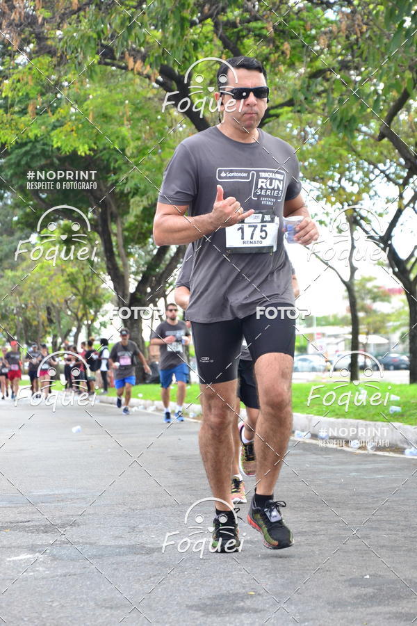 Buy your photos of the eventSantander Track&Field  Run Series - Shopping Vitria on Fotop