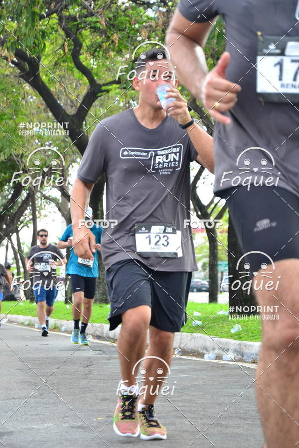 Buy your photos of the eventSantander Track&Field  Run Series - Shopping Vitria on Fotop