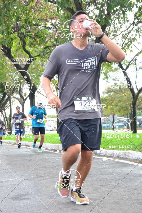 Buy your photos of the eventSantander Track&Field  Run Series - Shopping Vitria on Fotop