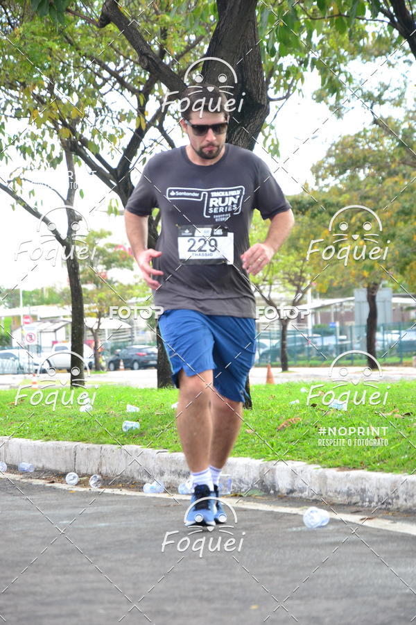 Buy your photos of the eventSantander Track&Field  Run Series - Shopping Vitria on Fotop