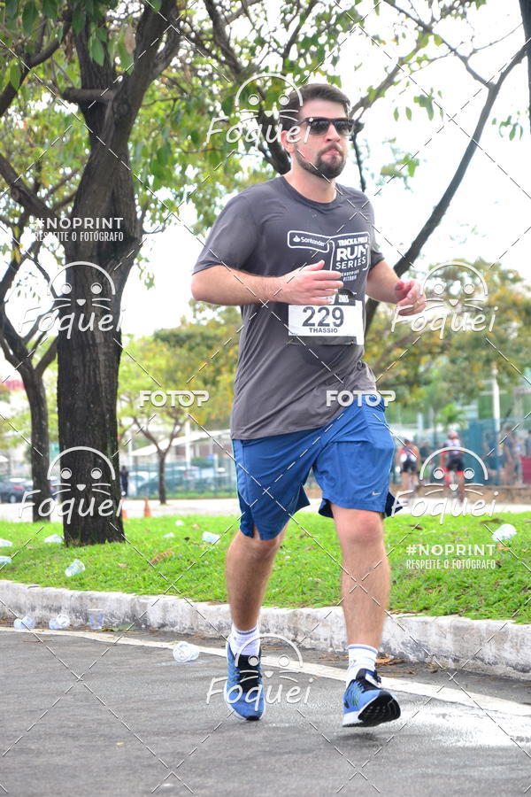 Buy your photos of the eventSantander Track&Field  Run Series - Shopping Vitria on Fotop