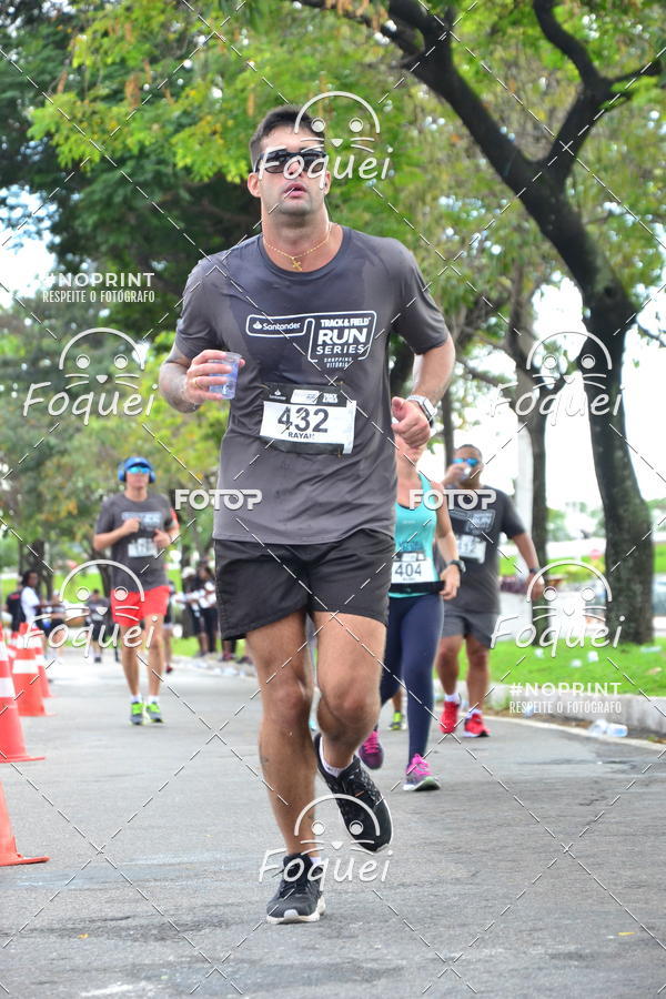 Buy your photos of the eventSantander Track&Field  Run Series - Shopping Vitria on Fotop