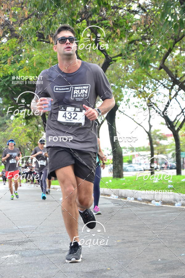 Buy your photos of the eventSantander Track&Field  Run Series - Shopping Vitria on Fotop