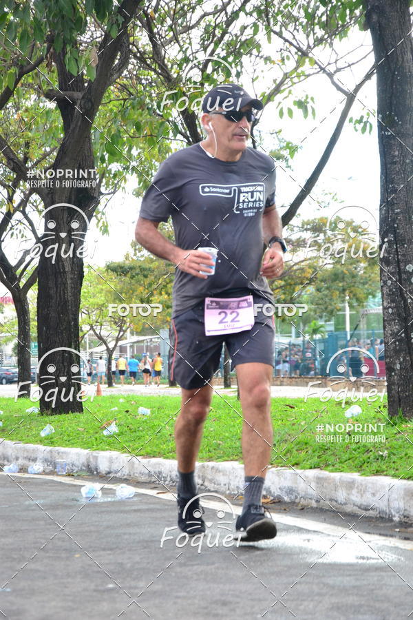 Buy your photos of the eventSantander Track&Field  Run Series - Shopping Vitria on Fotop