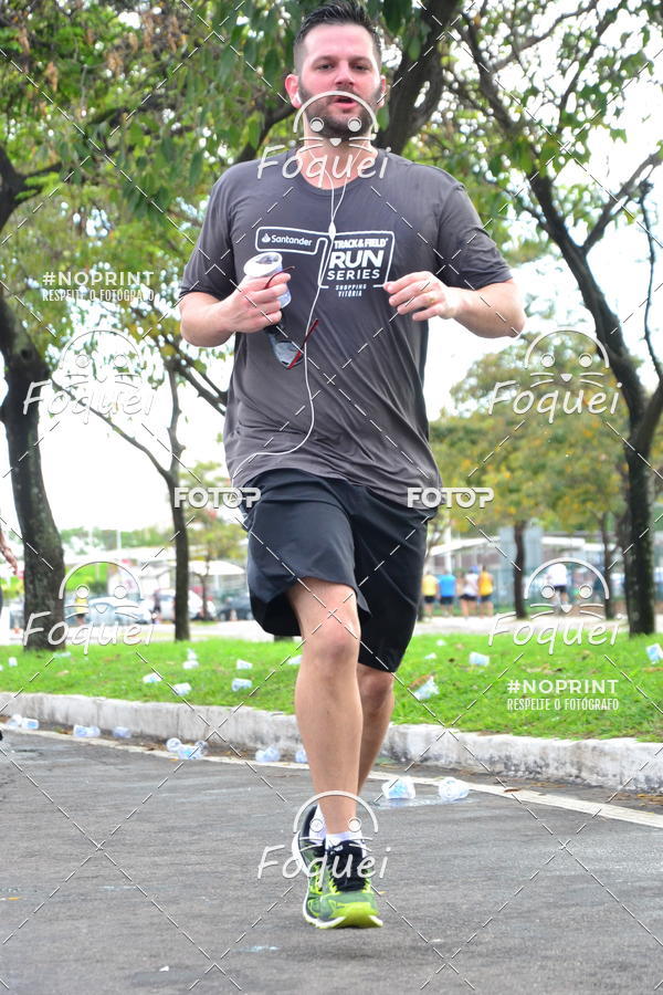 Buy your photos of the eventSantander Track&Field  Run Series - Shopping Vitria on Fotop