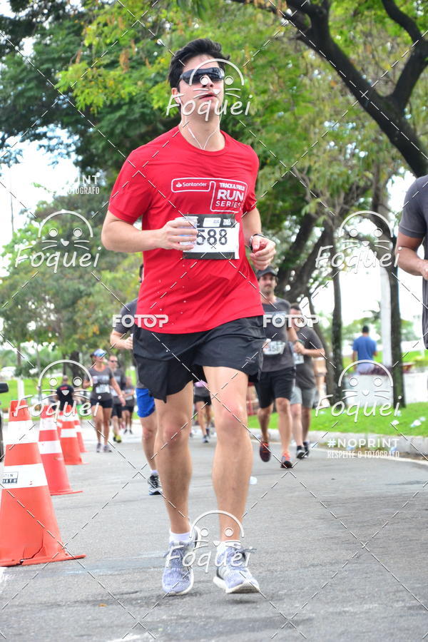 Buy your photos of the eventSantander Track&Field  Run Series - Shopping Vitria on Fotop