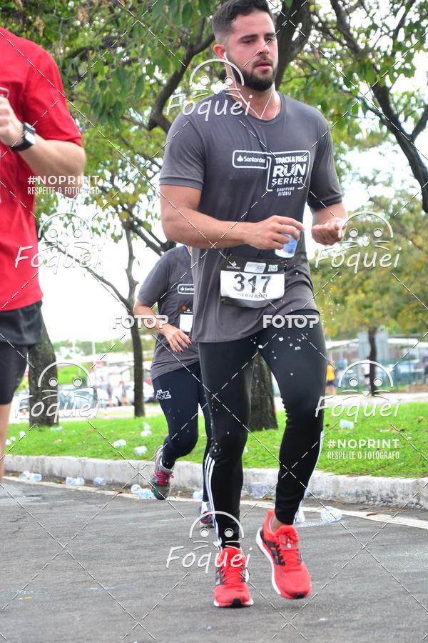 Buy your photos of the eventSantander Track&Field  Run Series - Shopping Vitria on Fotop