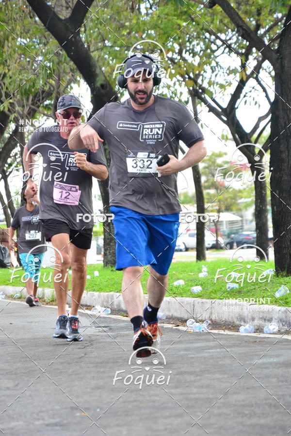 Buy your photos of the eventSantander Track&Field  Run Series - Shopping Vitria on Fotop