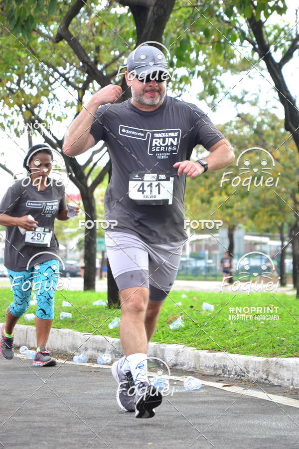 Buy your photos of the eventSantander Track&Field  Run Series - Shopping Vitria on Fotop