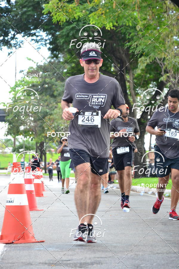 Buy your photos of the eventSantander Track&Field  Run Series - Shopping Vitria on Fotop