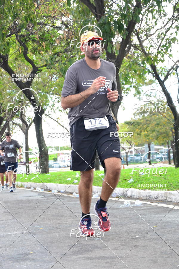Buy your photos of the eventSantander Track&Field  Run Series - Shopping Vitria on Fotop