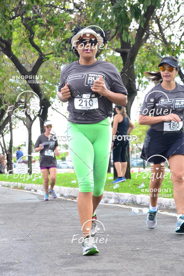 Buy your photos of the eventSantander Track&Field  Run Series - Shopping Vitria on Fotop