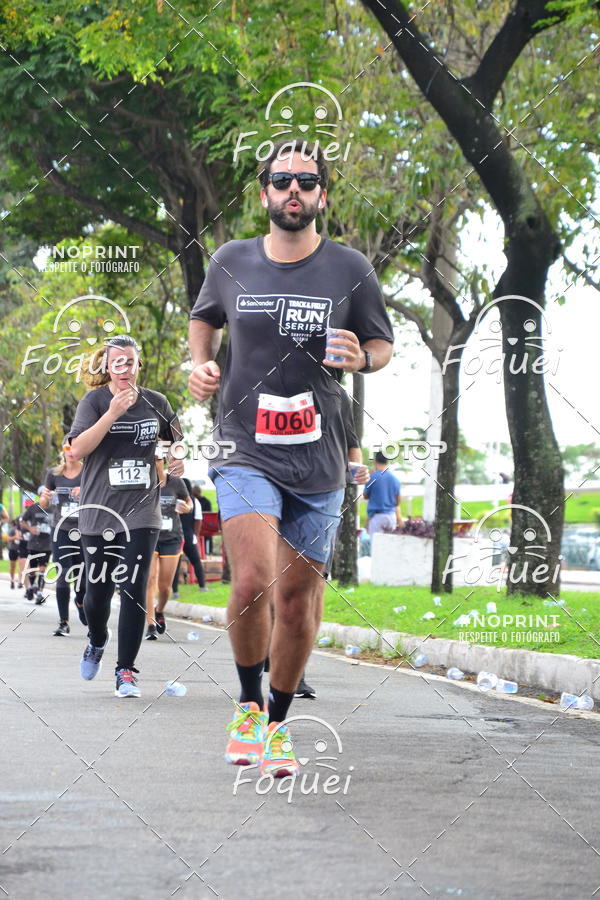Buy your photos of the eventSantander Track&Field  Run Series - Shopping Vitria on Fotop