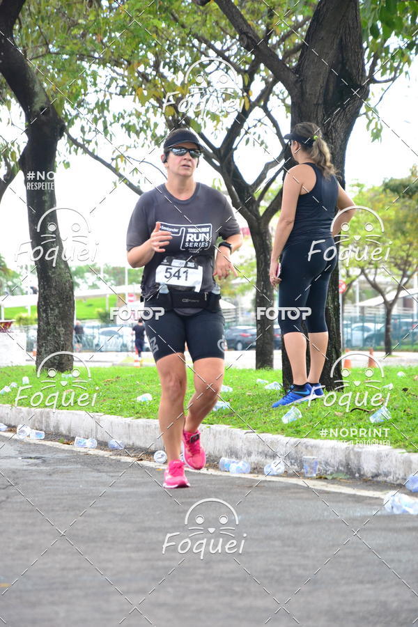 Buy your photos of the eventSantander Track&Field  Run Series - Shopping Vitria on Fotop