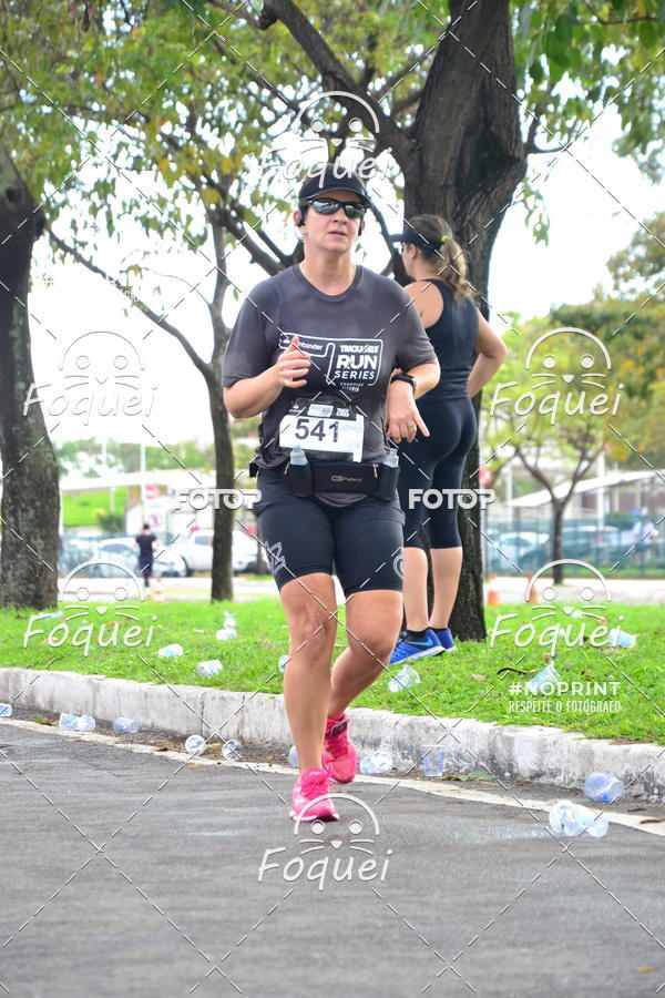 Buy your photos of the eventSantander Track&Field  Run Series - Shopping Vitria on Fotop
