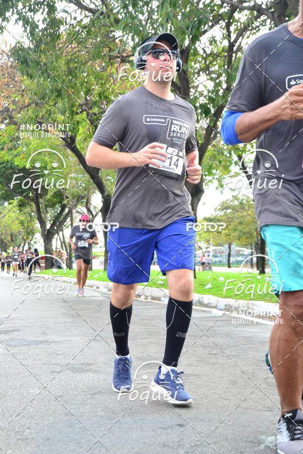 Buy your photos of the eventSantander Track&Field  Run Series - Shopping Vitria on Fotop