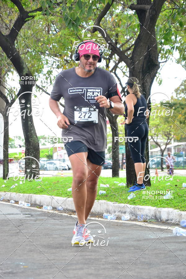 Buy your photos of the eventSantander Track&Field  Run Series - Shopping Vitria on Fotop