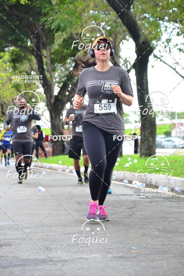 Buy your photos of the eventSantander Track&Field  Run Series - Shopping Vitria on Fotop