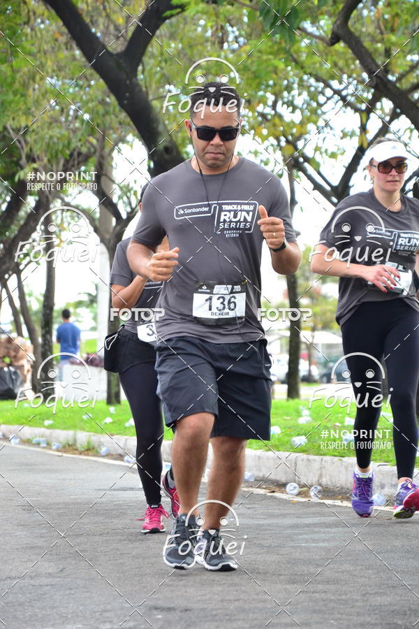 Buy your photos of the eventSantander Track&Field  Run Series - Shopping Vitria on Fotop