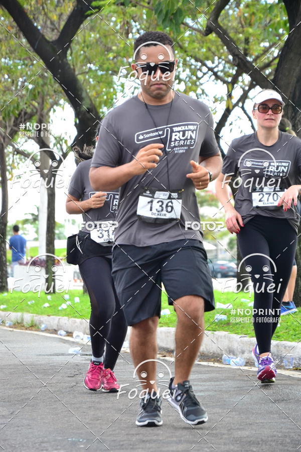 Buy your photos of the eventSantander Track&Field  Run Series - Shopping Vitria on Fotop