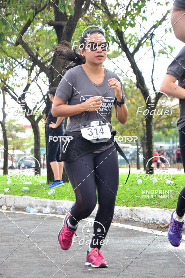 Buy your photos of the eventSantander Track&Field  Run Series - Shopping Vitria on Fotop