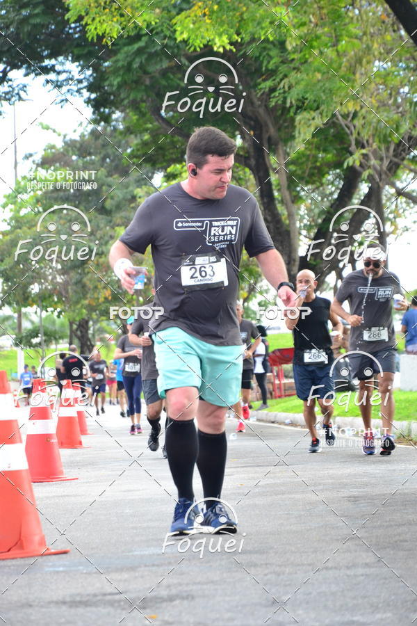 Buy your photos of the eventSantander Track&Field  Run Series - Shopping Vitria on Fotop