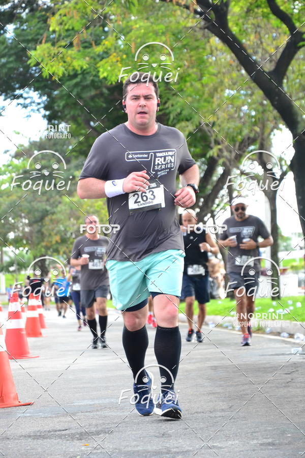 Buy your photos of the eventSantander Track&Field  Run Series - Shopping Vitria on Fotop