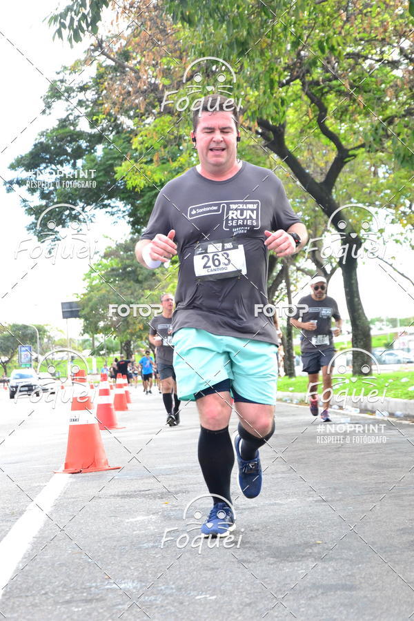 Buy your photos of the eventSantander Track&Field  Run Series - Shopping Vitria on Fotop