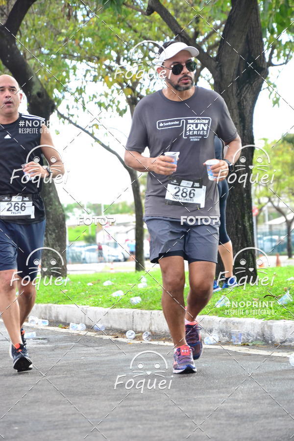 Buy your photos of the eventSantander Track&Field  Run Series - Shopping Vitria on Fotop