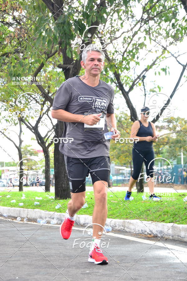 Buy your photos of the eventSantander Track&Field  Run Series - Shopping Vitria on Fotop