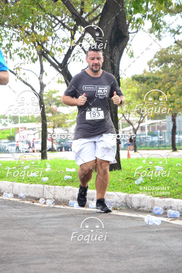 Buy your photos of the eventSantander Track&Field  Run Series - Shopping Vitria on Fotop