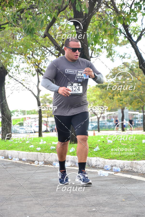 Buy your photos of the eventSantander Track&Field  Run Series - Shopping Vitria on Fotop