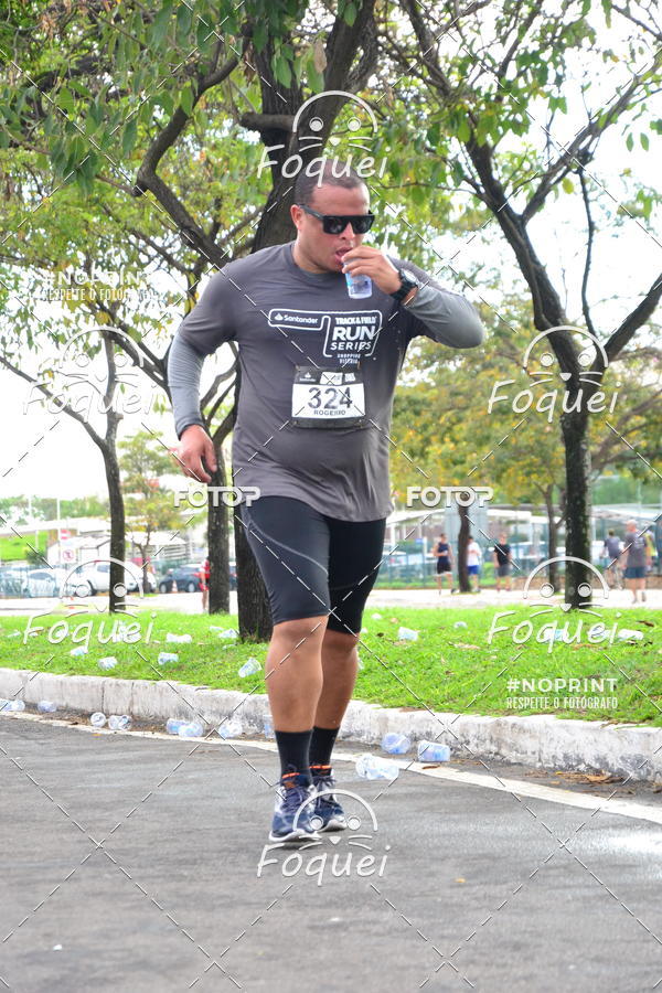 Buy your photos of the eventSantander Track&Field  Run Series - Shopping Vitria on Fotop