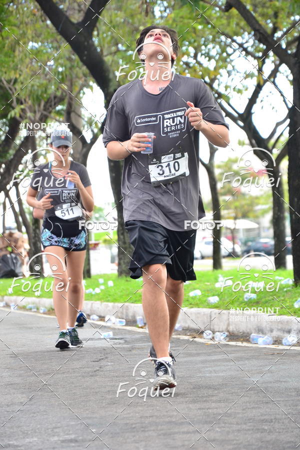 Buy your photos of the eventSantander Track&Field  Run Series - Shopping Vitria on Fotop