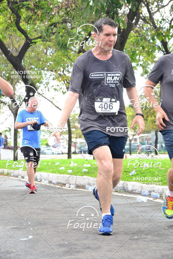 Buy your photos of the eventSantander Track&Field  Run Series - Shopping Vitria on Fotop